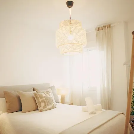 Azure Beachside - 50m From The Апартаменти Коніль-де-ла-Фронтера