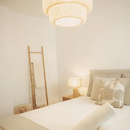 Azure Beachside - 50m From The *