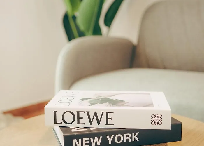 Azure Beachside - 50m From The דירה קוניל דה לה פרונטרה