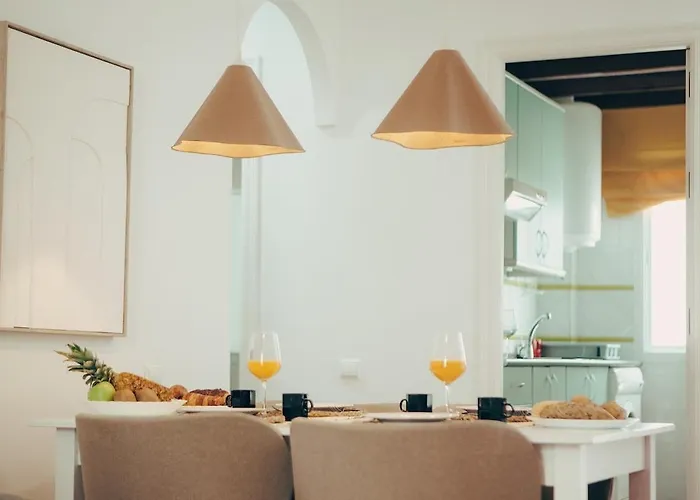 アパート Azure Beachside - 50m From The