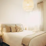 Azure Beachside - 50m From The Апартаменты
