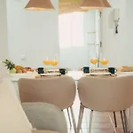 Azure Beachside - 50m From The Апартаменты Кониль-де-ла-Фронтера