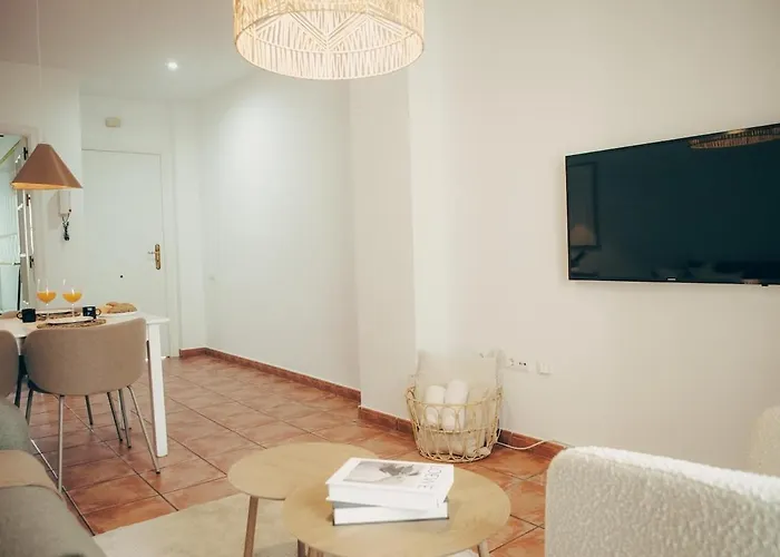 Azure Beachside - 50m From The Apartment